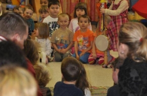 VV výstava rodiče a děti malují 5.12.2012