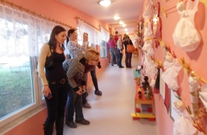 VV výstava rodiče a děti malují 5.12.2012