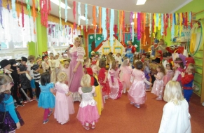 Karneval v MŠ s Inkou Rybářovou 21.2.2013