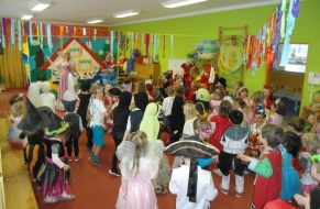 Karneval v MŠ s Inkou Rybářovou 21.2.2013