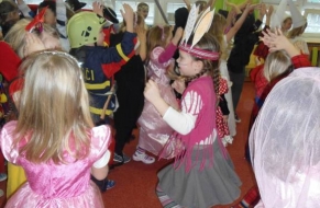 Karneval v MŠ s Inkou Rybářovou 21.2.2013