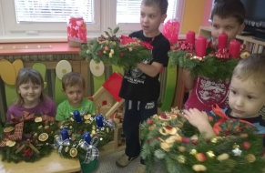 Adventní věnce 27.11.