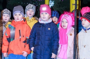 Rozsvícení vánočního stromku na sídlišti Písnice 26.11.