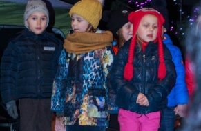 Rozsvícení vánočního stromku na sídlišti Písnice 26.11.