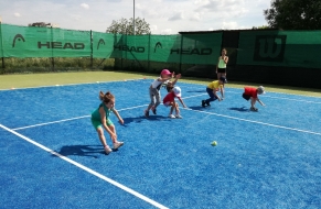 Tenis 8.6.