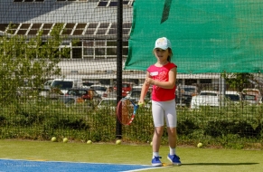 Tenis 8.6.