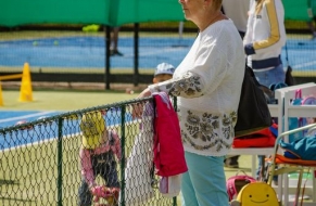Tenis 8.6.
