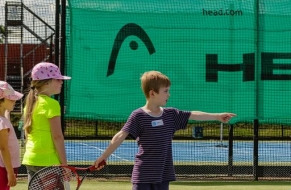 Tenis 8.6.