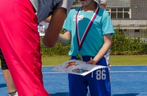 Tenis 8.6.