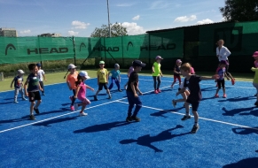 Tenis 8.6.