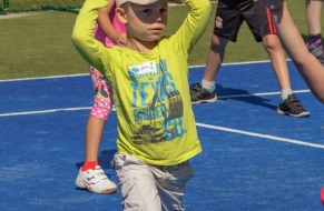 Tenis 8.6.