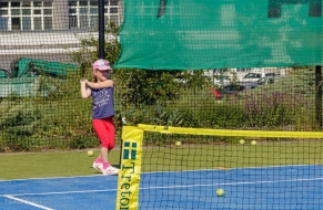 Tenis 8.6.
