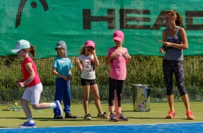 Tenis 8.6.