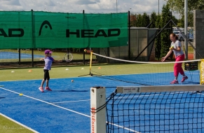 Tenis 8.6.