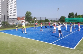 Tenis červen