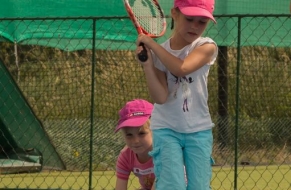 Tenis červen