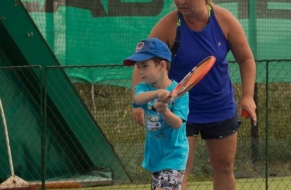 Tenis červen