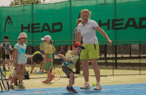 Tenis červen