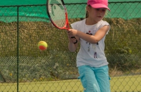 Tenis červen