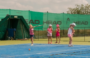 Tenis červen