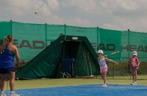 Tenis červen