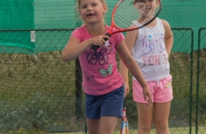 Tenis červen