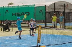 Tenis červen