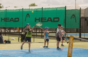 Tenis červen