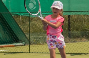 Tenis červen