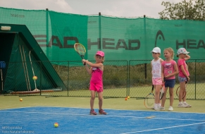 Tenis červen