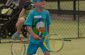 Tenis červen