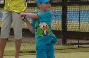Tenis červen
