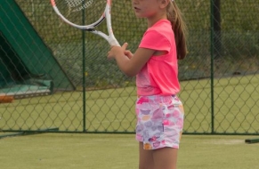 Tenis červen