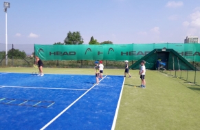 Tenis červen