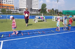 Tenis červen