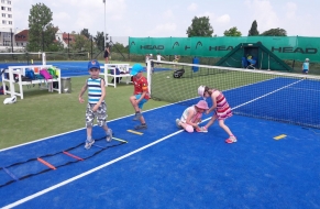 Tenis červen