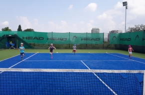 Tenis červen
