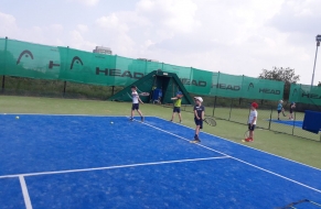 Tenis červen