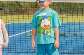 Tenis červen