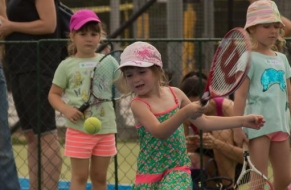 Tenis červen