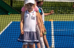 Tenis