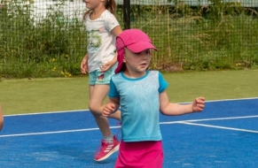 Tenis