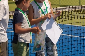 Tenis