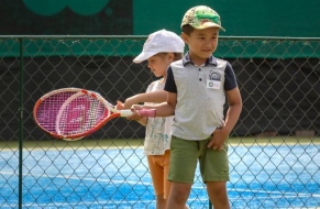 Tenis