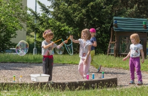 MDD skákací hrad a bubliny 4.6.